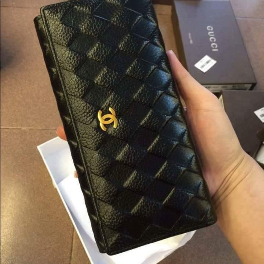 Quality hand purse